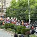 Kumanovo: Na velikom skupu podrške predsedniku Vučiću okupio se veliki broj građana