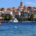 (Foto) Neverovatan događaj na Korčuli: Tablice iz Srbije protumačili kao provokaciju, vozač prisiljen da napusti ostrvo