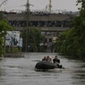 Kijev: Pod vodom oko 600 kvadratnih kilometara Hersonske oblasti; Najmanje 23 povređenih, nastradale tri osobe