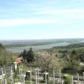 Ekskluzivne fotke nove vile Jovane Jeremić! Ogroman bazen, vinograd, pogled iz snova, a tek kad pročitate kako će se zvati