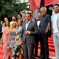 Maja, Nina, Viktor, Vojin... Faca do face na premijeri filma Alekse Balaševića u Sarajevu