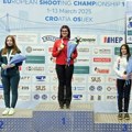 Stefanu i Anastasiji bronze u Osijeku (foto)