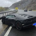 Mladić (23) divljao lamborginijem po autoputu u Lici: Ovako izgleda šteta od 100.000 evra