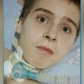 Vuk (16) je prikovan za krevet, u tišini doma vodi borbu za život: Njegova želja tera suze na oči