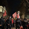 Skupovi pristalica i protivnika Milana Nedića: Okupljene u centru Beograda razdvaja kordon policije