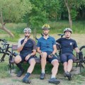 Biciklom od Kragujevca do Hilandara: Humanitarna misija za podršku ženama obolelim od raka