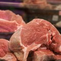 Da li jeftinija svinjetina iz Evrope znači i jeftinije meso u Srbiji? Evo šta se dešava na tržištu i kakvu priliku imaju naši…
