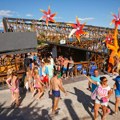 Table na plaži upozoravaju na kaznu od 150 evra: Preterano je, mnogi turisti su zbog toga otišli ranije