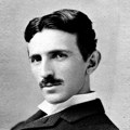 Umro je Nikola Tesla