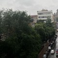 RHMZ izdao hitno upozorenje Nevreme u naredna 2 sata u ovim delovim Srbije! Biće grada i olujnog vetra (foto)