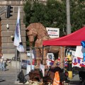 Osmi dan protesta "Pobunjenog univerziteta" ispred Vlade Srbije