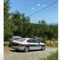 (Video) Unuk zatekao užas u dvorištu kuće: Na telu starice iz sela na Ozrenu uočene povrede, naložena obdukcija