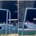 (Video) Minut nepažnje umalo doveo do tragedije! Čamac pun turista zakucao se u zid tunela na Jadranu