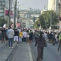 Studenti i građani Beograda poručuju da nasilje neće proći i da je "Indeks jači od pendreka" (FOTO i VIDEO)