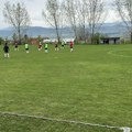 Da li je moguće? Sudije "rade" po dve utakmice! Od "jedan" i "pola četiri"! Rasničani zaustavili Jedinstvo! U Gradskoj ligi…