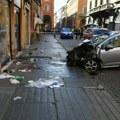 Horor u Italiji! Sedmoro ljudi povređeno kada je vozač naleteo na prolaznike u Modeni: Povrede su jezive!