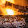 Osmorica je okretala: Napravili najveću pljeskavicu ove godine
