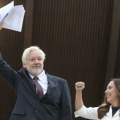 Džulijan Asanž i njegova supruga Stela čekaju treće dete