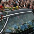 Cveće na kovčegu Šinejd O’Konor: Fanovi odali poštu preminuloj pevačici