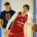 Crveno-beli odradili prvi timski trening: Teodosić i ekipa se dohvatili lopte (foto)