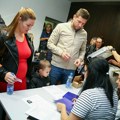 Prikupljeni potpisi podrške listi „Aleksandar Vučić – Srbija ne sme da stane“