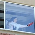 Trik za pranje prozora oduševio domaćice Uz 1 neočekivani sastojak stakla će zablistati