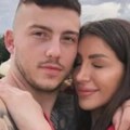 (Foto) trudna Dalila: Dragojević?! Mreže se usijale zbog jednog detalja na fotografiji: "Vidi se da krije stomak"