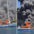 Veliki požar "progutao" 2 broda, završili na dnu mora: Drama u Grčkoj, snimci uznemirili građane (Video)