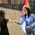 Žarić dodelila 64 rešenja za kupovinu prve nekretnine po osnovu rođenja deteta