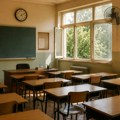 У учионицама у Британији више од 40 степени Целзијуса: Ученици и наставници добили топлотни удар