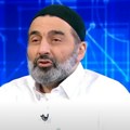 "Mi možemo da se složimo ili ne složimo, ali je vrlo bitno....” muftija Jusufspahić poziva na međusobno uvažavanje i…