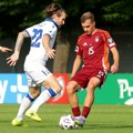 Piksi bez kapitena napada Letoniju, Piksi šokirao sastavom