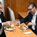 Orban i Vučić o bureku: „I am always sa sirom“ (VIDEO)