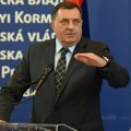 Dodik čestitao Vučiću izbornu pobedu, pre objavljivanja rezultata
