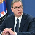 Vučić saopštio: Moguće ranije isplate penzija i socijalnih davanja