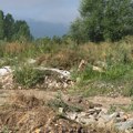 SRAMOTA! "Gde god nađeš zgodno mesto"...