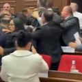 Tuča u jermenskom parlamentu