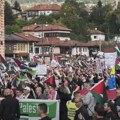 Hiljade ljudi šetalo Baščaršijom i Ferhadijom kao podrška Gazi: Sarajevo razume, BiH je uz Palestinu