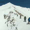 Blaga zima ugrozila čuvena skijališta u Švajcarskoj: Skijaši masovno napuštaju staze, temperature sve više rastu