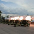 Grmelo na Kalemegdanu: Počasna artiljerijska paljba povodom Dana pobede (foto)