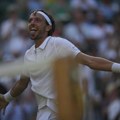 Ne prestaju iznenađenja na Vimbldonu: Rinderkneš izbacio Zvereva