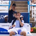Ludilo godine i nestvarna meč lopta: Šokirani Medvedev sve porazbijao! VIDEO