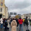 Испред Суда у Нишу одржана 16-минутна тишина, најављена окупљања сваког четвртка