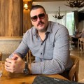 Ko je Dejan Vuksanović za kojim traga policija? Dostavljač pucao na njega, nanogicu stavio na psa, bio i osuđen