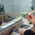 Vremena se menjaju: Žene u Srbiji prednjače u štednji
