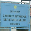 Crnogorski agent telefonirao preko daljinskog: Uprava spuškog zatvora u ćeliji agenta pronašla daljinski prepravljen u mobilni…