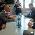 Ministar Bratina posetio Prijepolje: Brzi internet uskoro stiže i u najudaljenija sela