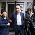 Predsednik pokreta SRCE Zdravko Ponoš predao više od 10.000 potpisa za registraciju stranke