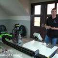 Dejan u selu Gotinica uživa u prirodi dok konstruiše CNC mašine