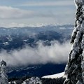 Ponovo veje na Kopaoniku: Srpska planina prekrivena snegom: "Ko će ponovo da vraća zimske gume" (video)